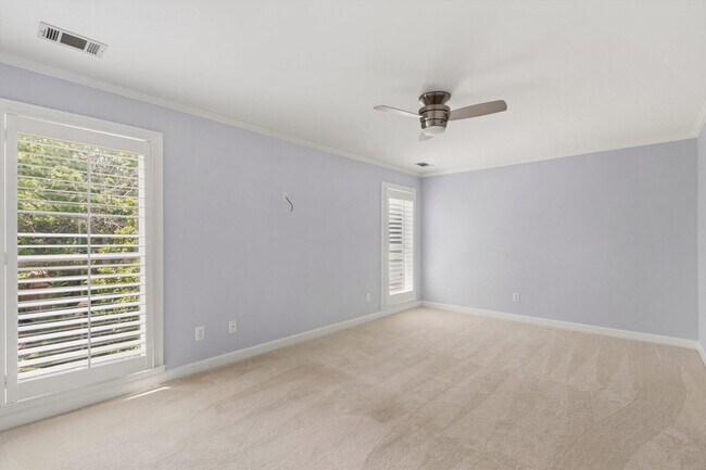 Building Photo - 1574 Whitmar Pl S