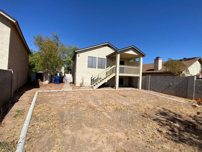 Building Photo - 921 S Val Vista Dr