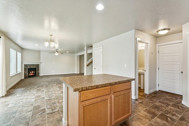 Building Photo - 2914 W Sunny Cove St