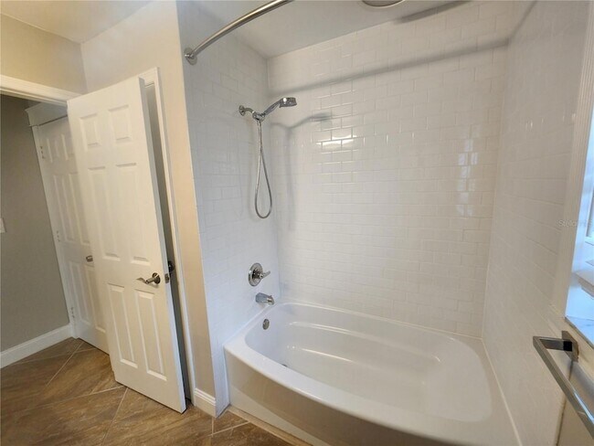 Building Photo - 3409 Montilla Ct