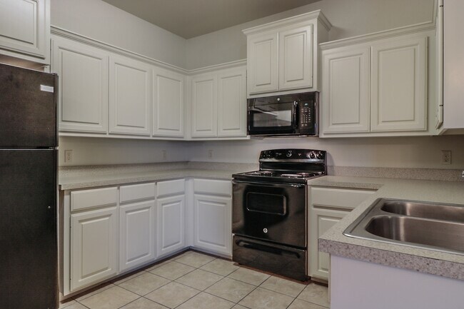 Building Photo - 9806 Avenue W