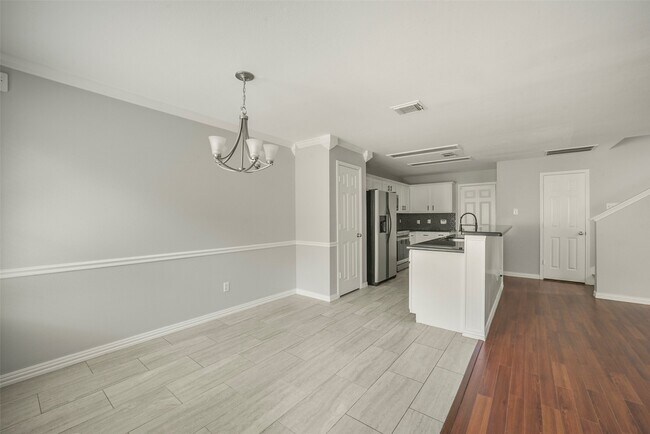 Building Photo - 11 Verbena Bend Pl