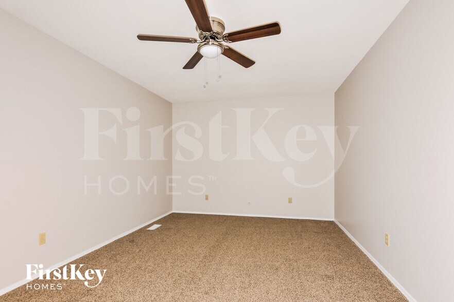 Building Photo - 1110 Twistedoak Ct