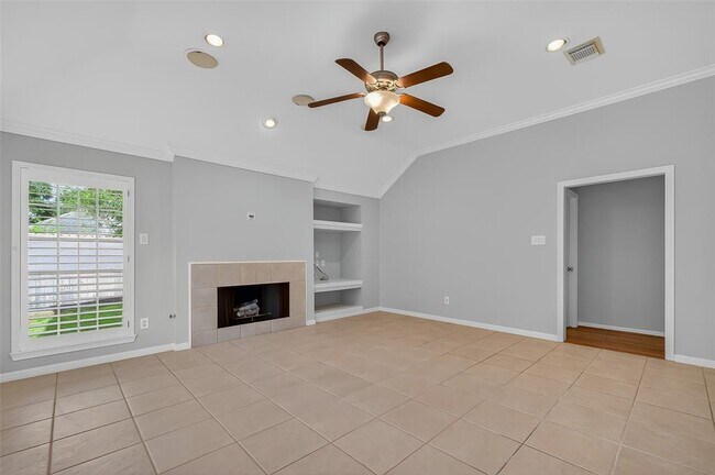 Building Photo - 13919 Aspen Cove Dr