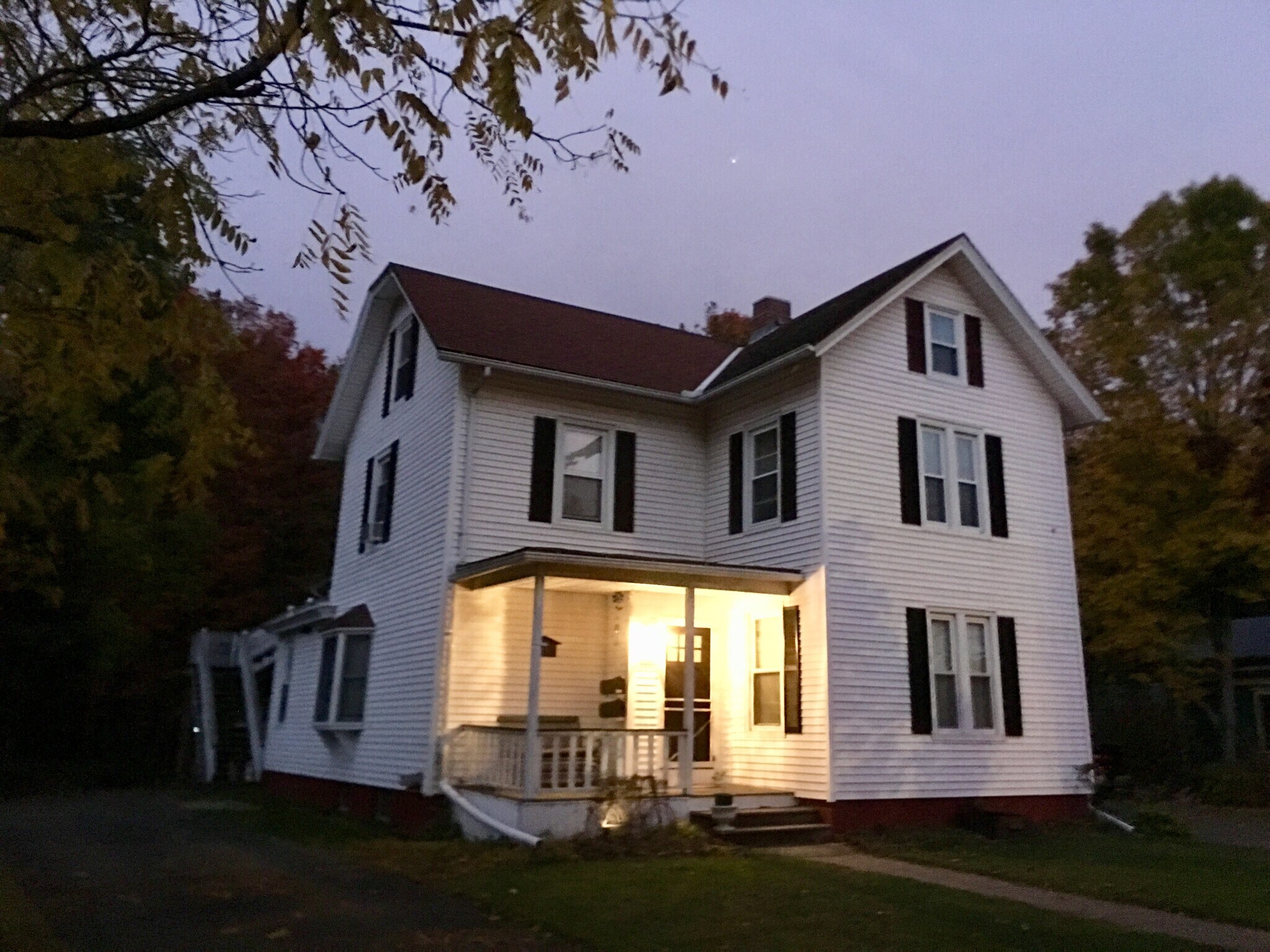 Building Photo - 171 N Main St
