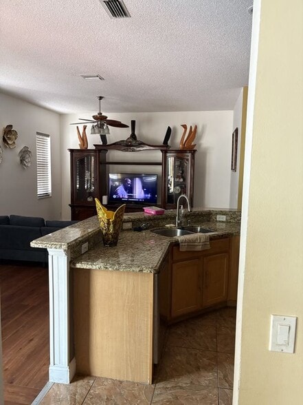 Building Photo - 5475 NW North Crisona Cir