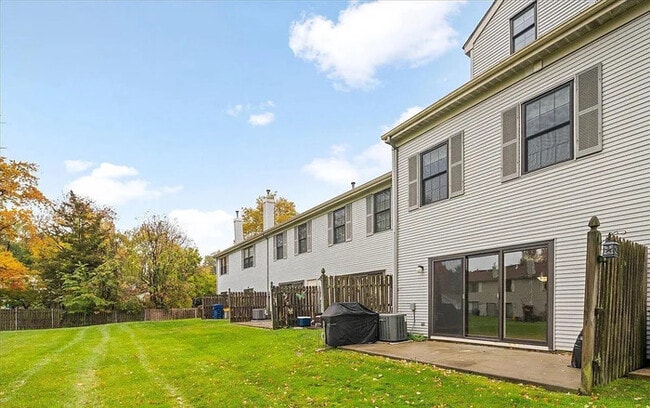 Building Photo - 11 Van Buren Pl