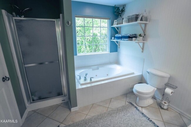 Building Photo - Beautiful 4-Bedroom Home in Desirable Wrens Creek Subdivision