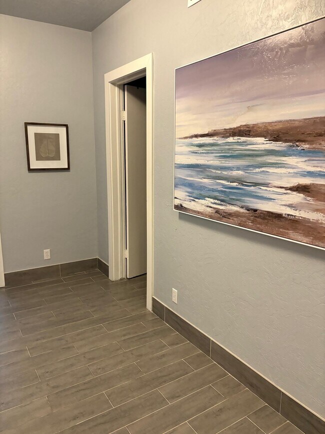 Building Photo - 419 E Atlantic Ave