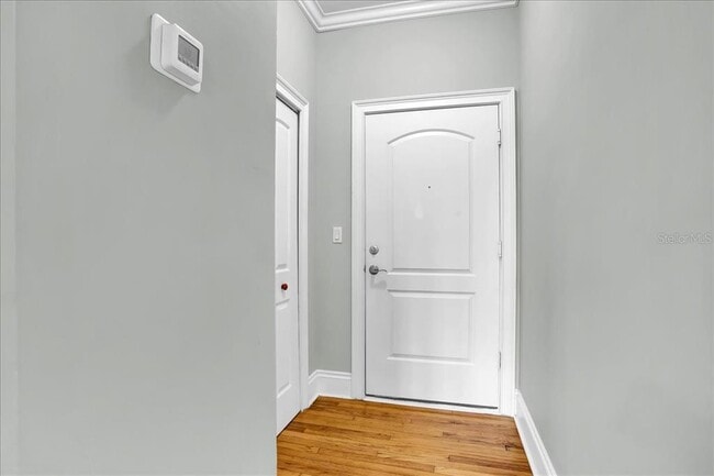 Building Photo - 2117 W Dekle Ave