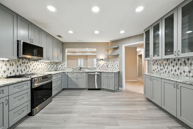 Building Photo - 965 Turtle Pond Ln