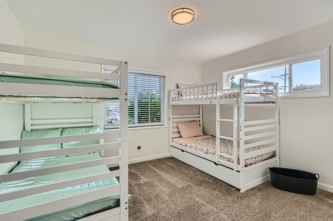 kid bunk rm - 6930 Bruce Ct