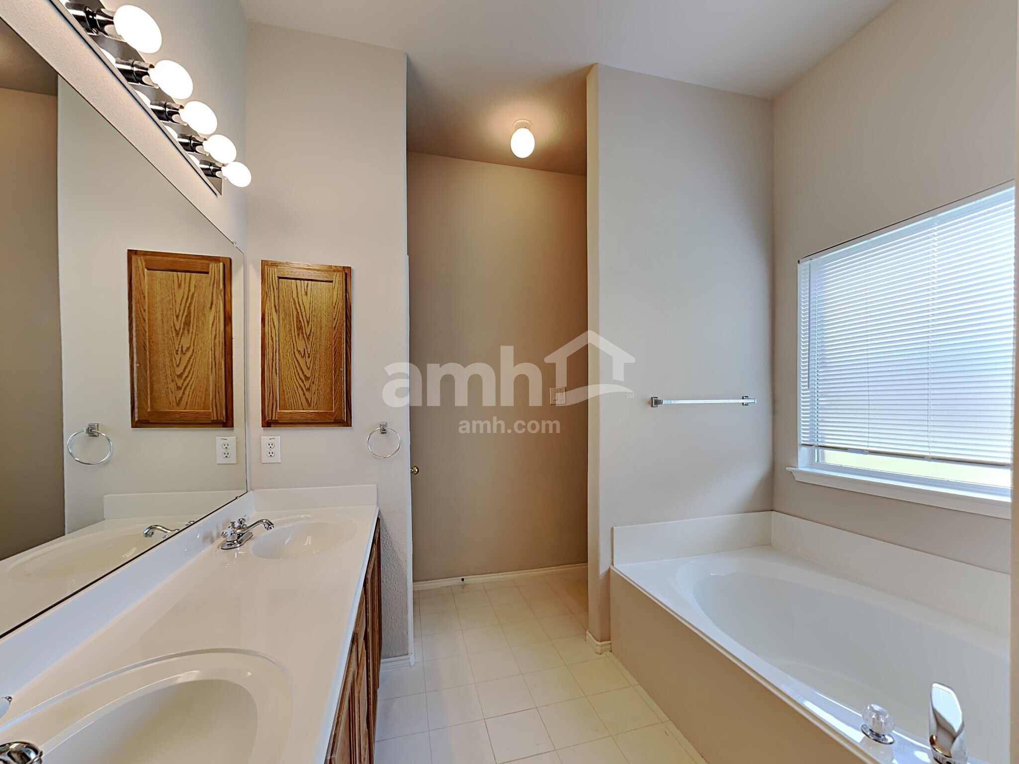 Building Photo - 209 Wenrick Dr