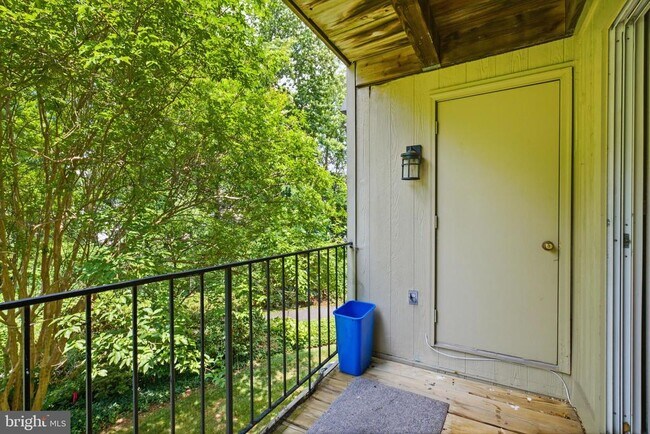 Building Photo - 7761 Inversham Dr
