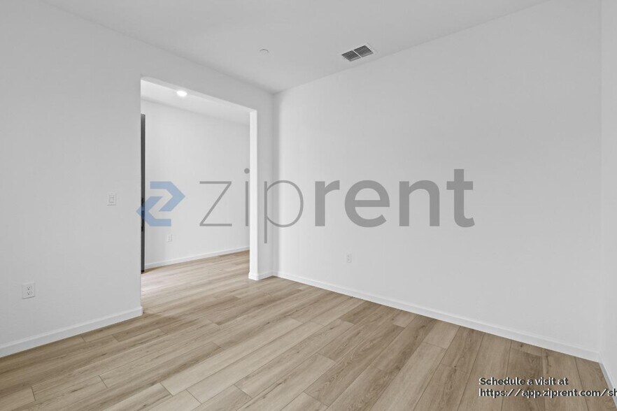 Building Photo - 2494 Zellerbach St