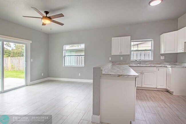 Building Photo - 2019 NW 64th Ave