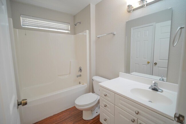 Building Photo - 2788 Westbrook Ct