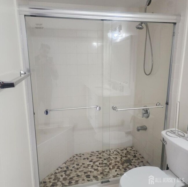 Building Photo - 1301 Plymouth Rd