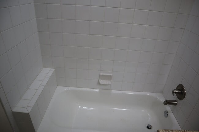 Building Photo - Fully Renovated Home You'll Want To See!