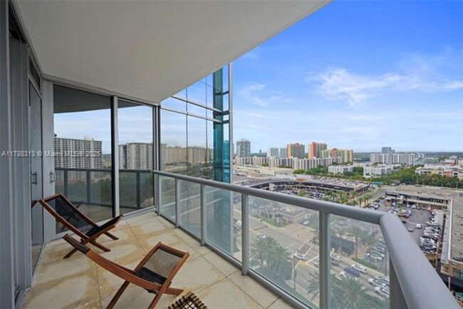 Building Photo - 17121 Collins Ave
