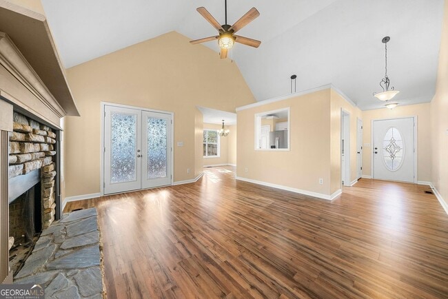 Building Photo - 198 Lakeview Dr