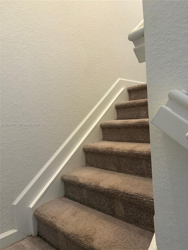 Building Photo - 2661 SE 10th St