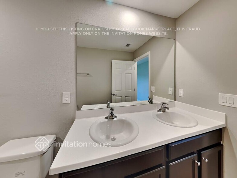 Building Photo - 3294 Terita Dr