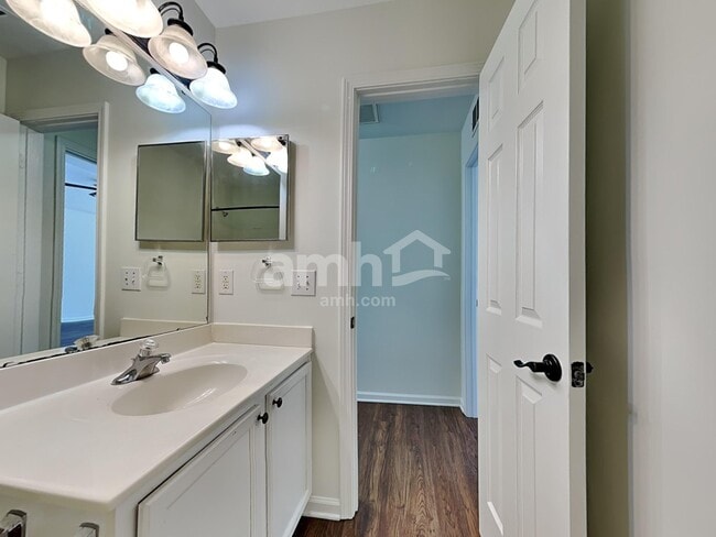 Building Photo - 10950 Harmony Glen Ct