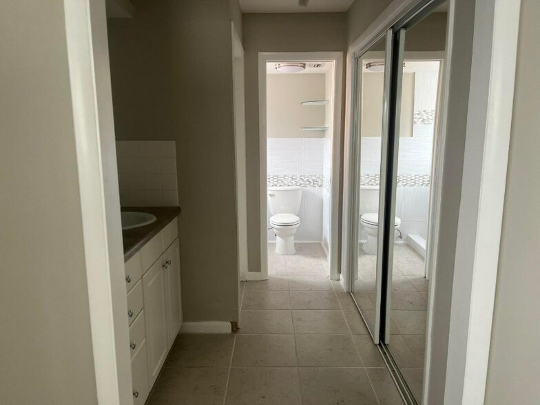 Building Photo - 325 Ocean Breeze