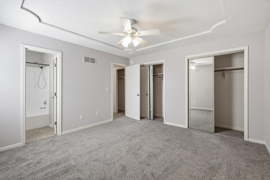 Main floor bedroom - 13751 West 62nd Street