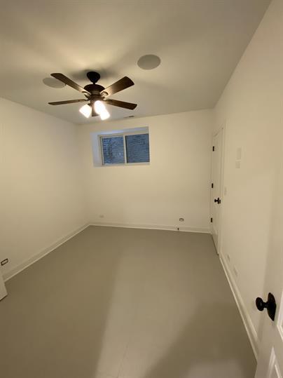 Building Photo - "Chic Urban Living: Cozy 1-Bedroom Gem in the Heart of Chicago's Vibrant Hoyne Avenue!"