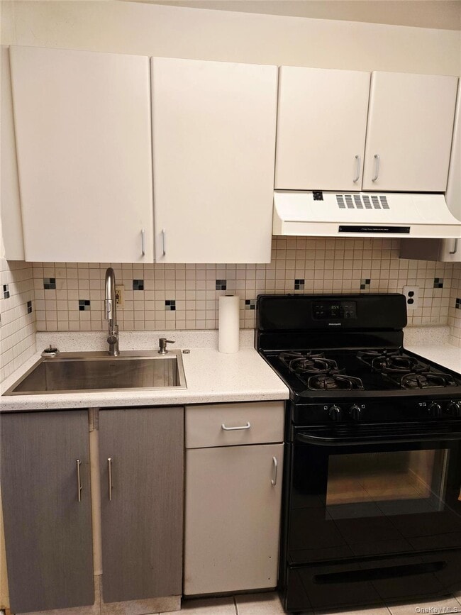 Building Photo - 7 Boulder Ct