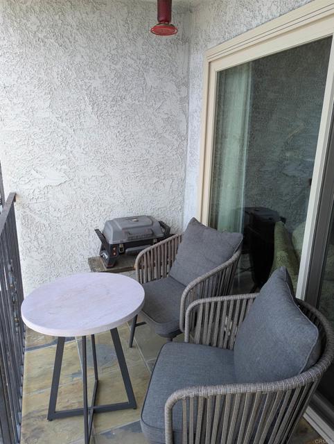 Building Photo - 333 Orange Ave