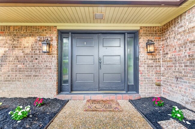 Building Photo - 2103 Winged Foot Dr