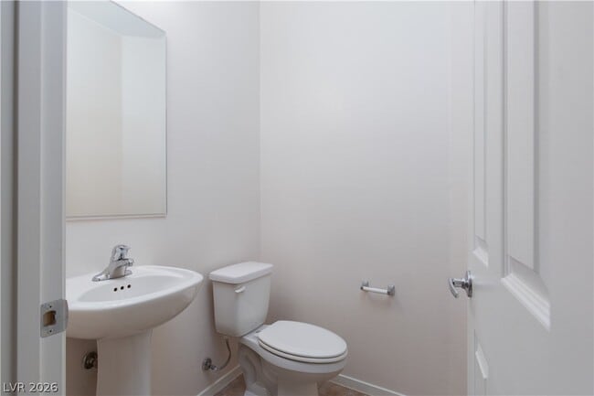 Building Photo - 2875 Rough Green St