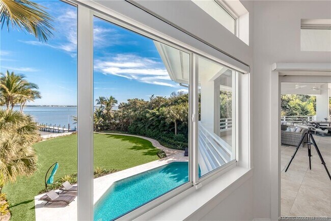 Building Photo - 3365 SE St Lucie Blvd