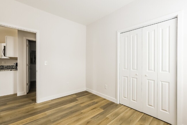 Building Photo - "Charming 3-Bed, 2-Bath Duplex on Broad Ripple Ave – Spacious 1250 Sq. Ft. Living in Vibrant Indi...