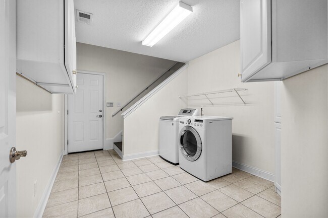 Building Photo - Harvest Home