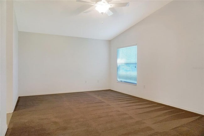 Building Photo - 258 Kings Pond Ave
