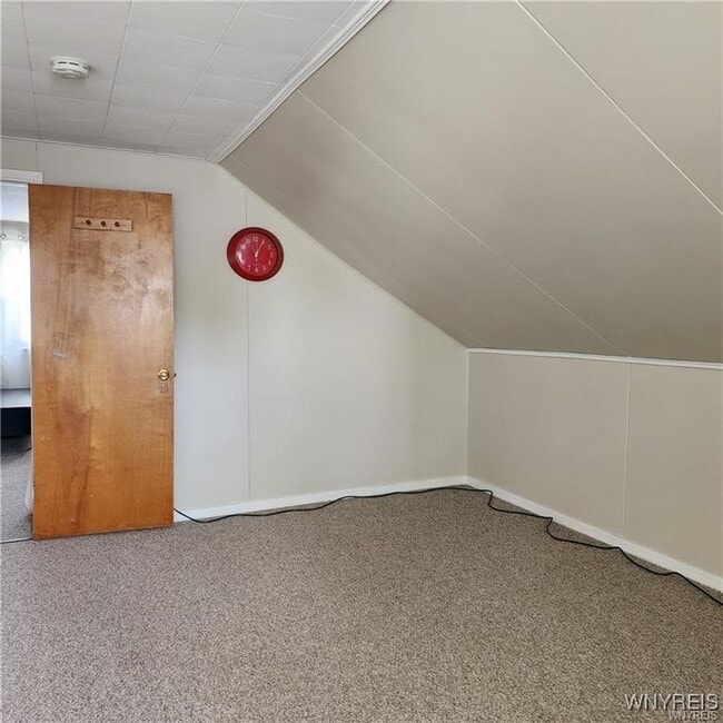 Building Photo - 526 Capen Blvd