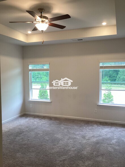 Building Photo - 1132 Chastain Dr