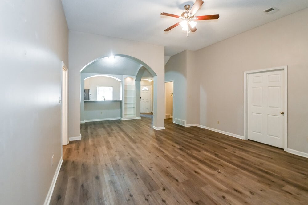 Building Photo - 5822 Michaelson Dr