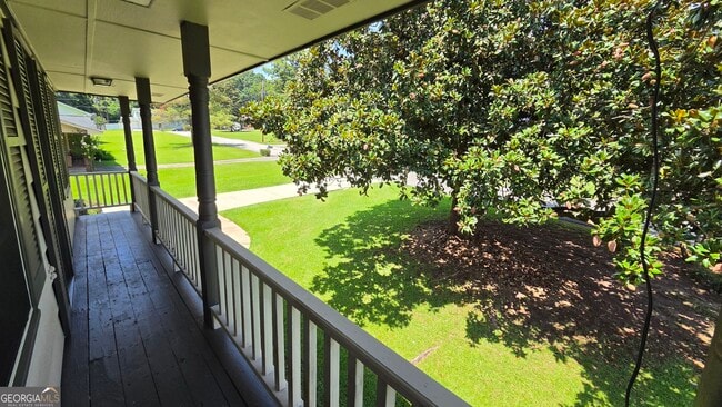 Building Photo - 715 Barnesdale Dr