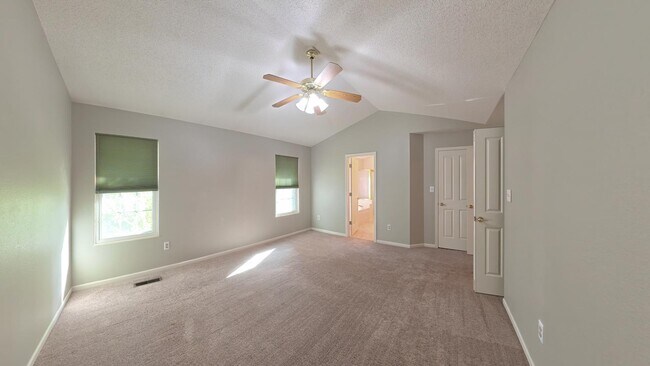 Building Photo - 1125 Butternut Ln