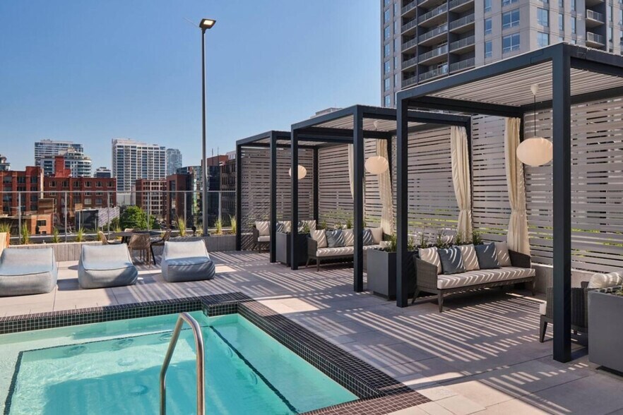 Building Photo - 540 N Orleans St