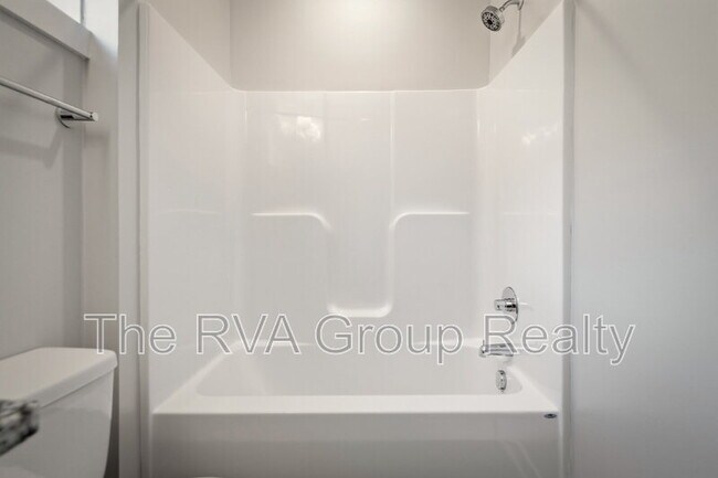 Building Photo - 918 Porter St