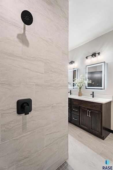 Building Photo - 1109 S Foss Ave