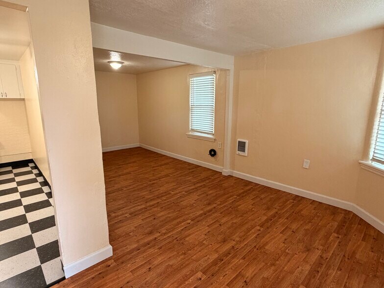 Building Photo - 11240 SW Barbur Blvd