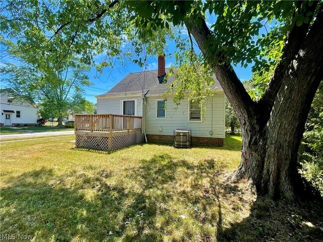 Building Photo - 13407 Woodward Blvd