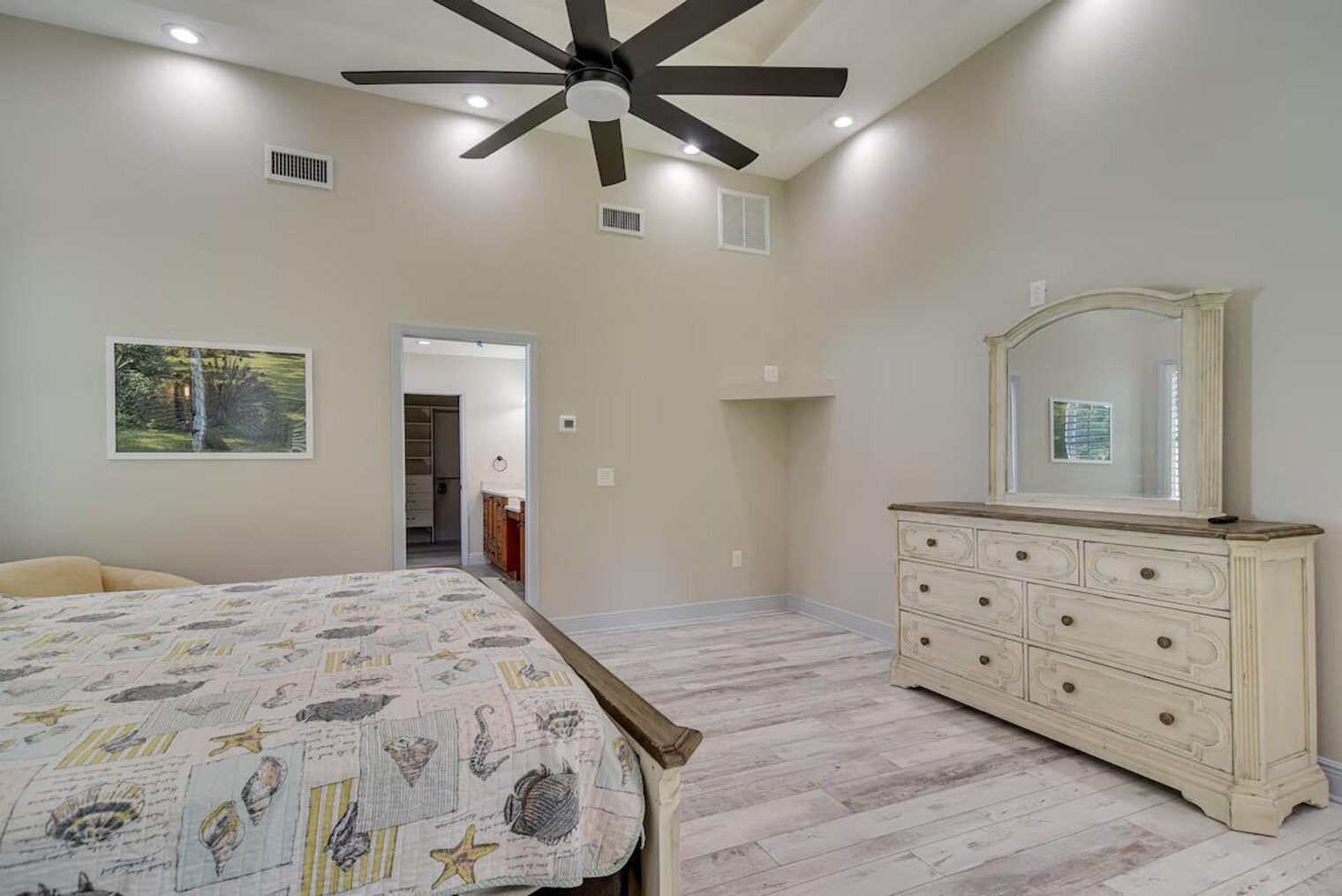 Building Photo - 5100 28th Ave N